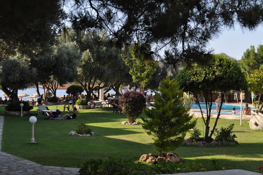 Club Mackerel Holiday Village Foça Dış mekan fotoğraf