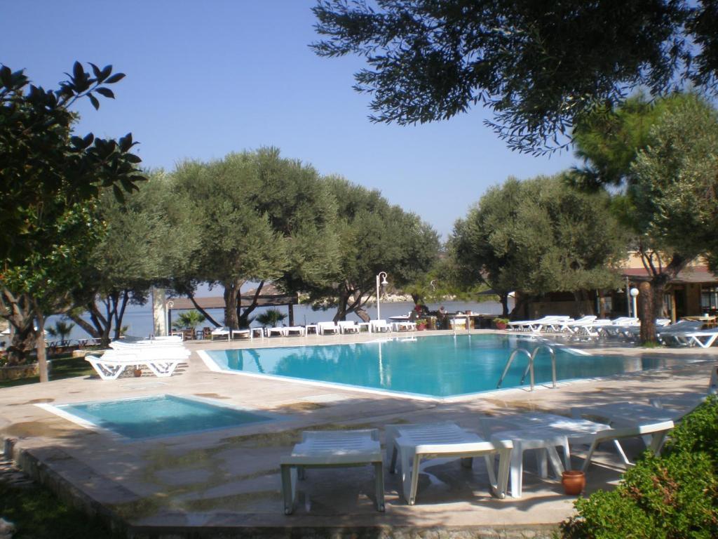 Club Mackerel Holiday Village Foça Dış mekan fotoğraf