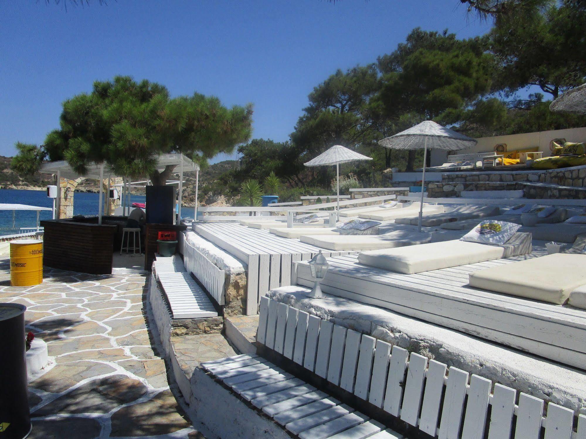 Club Mackerel Holiday Village Foça Dış mekan fotoğraf